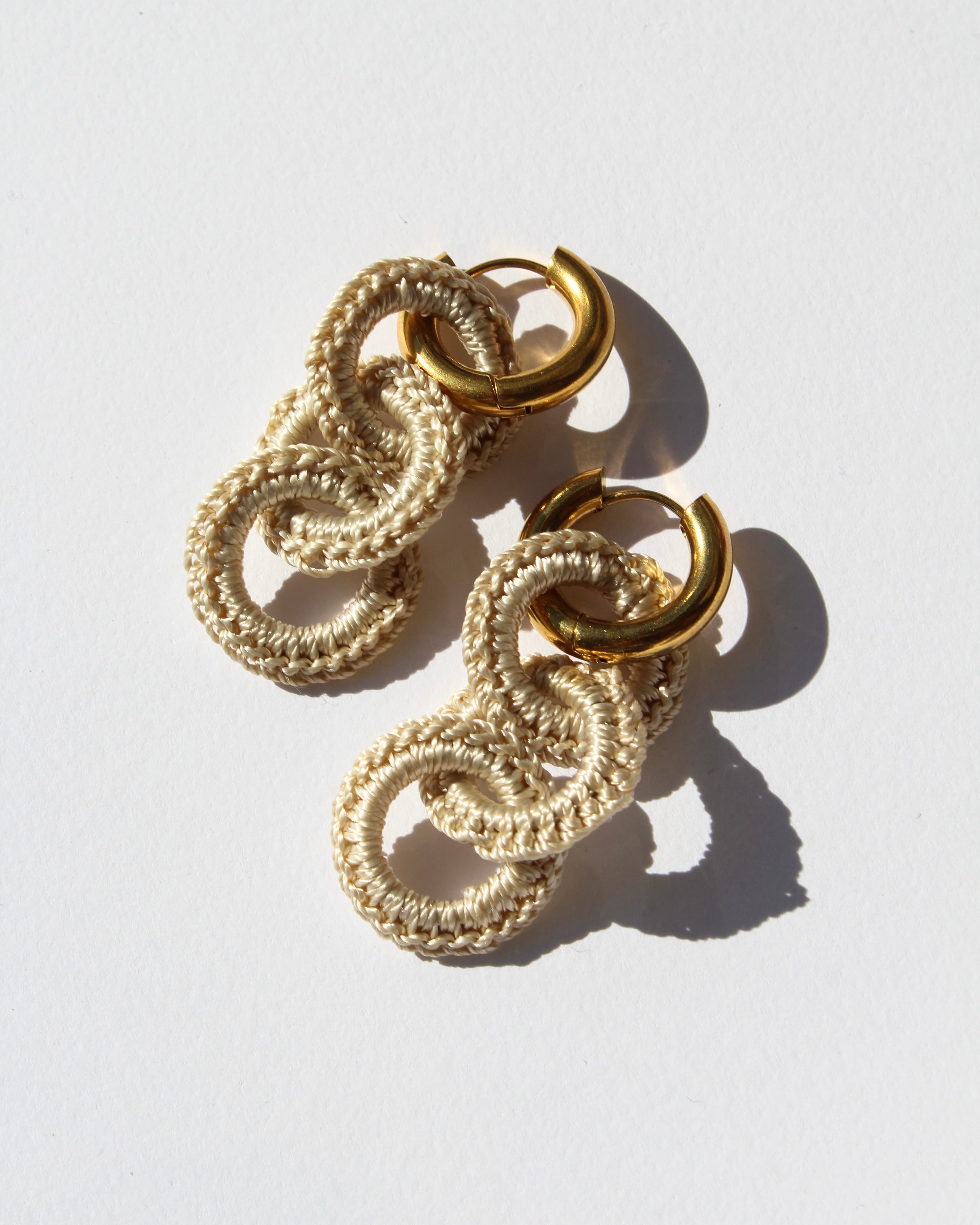 PENDIENTES MILÁN CORTOS