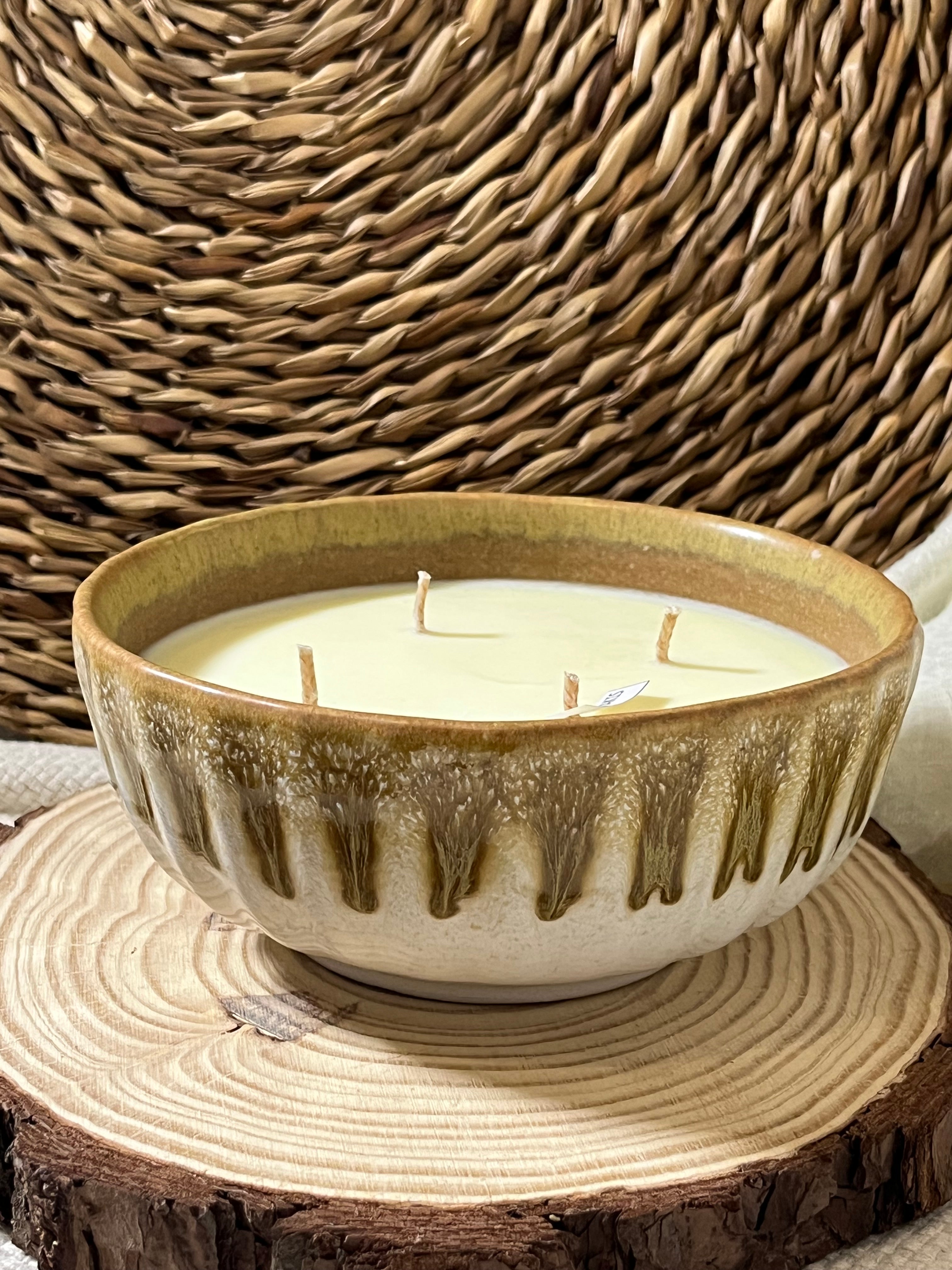 VELA CERÁMICA - DORADO Y BLANCO