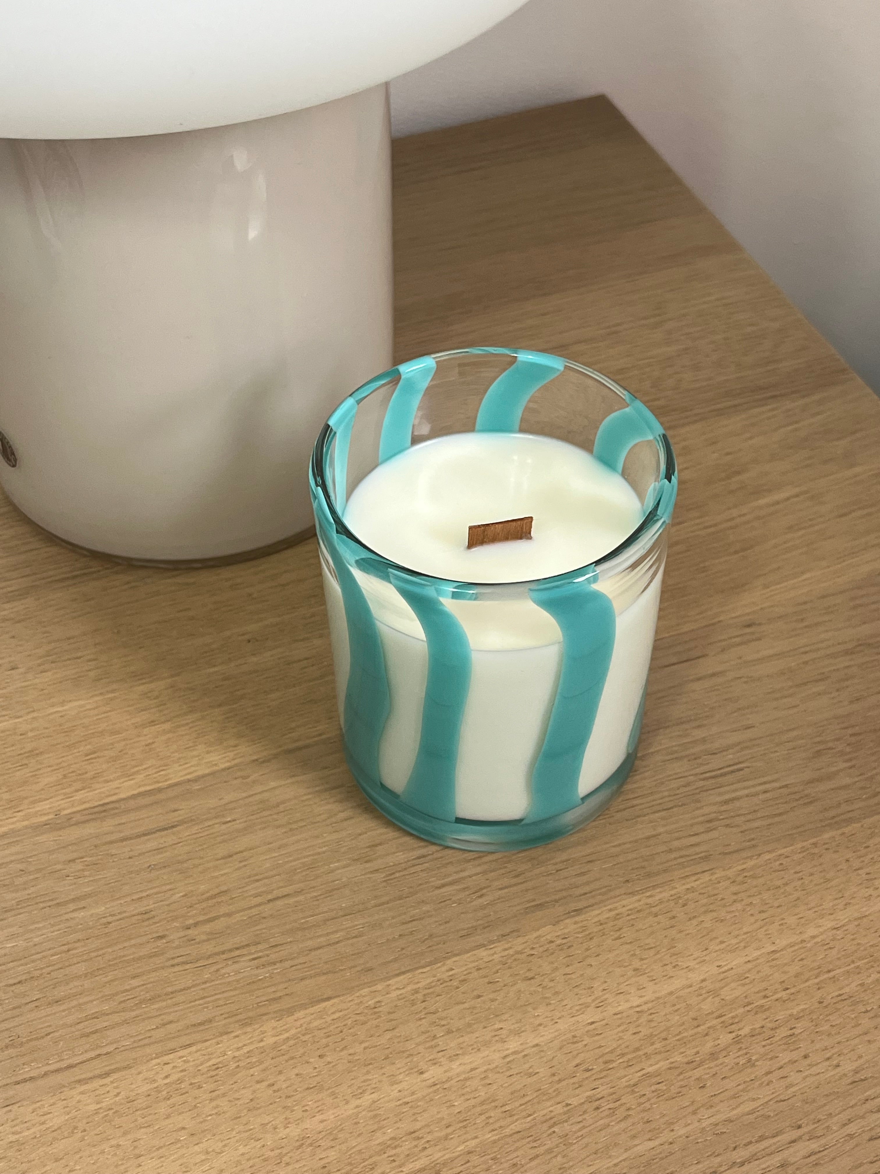 Vela vaso · Turquesa rayas — imagen 1